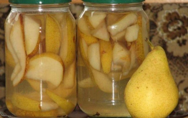 Ідеальні груші в сиропі за 15 хвилин: домашній рецепт, який перевершує магазинні