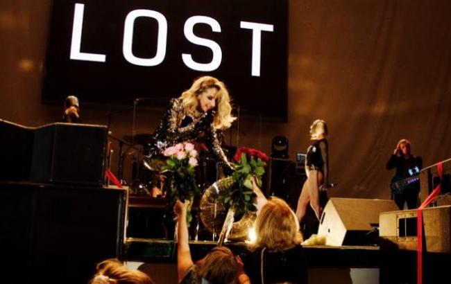 Натерпевшись проблем на западе Украины, LOBODA получила горячий прием на Донбассе