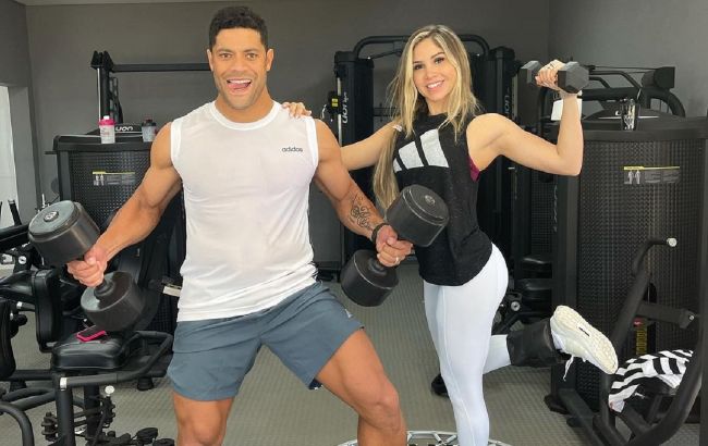 Известный футболист ждет ребенка от племянницы своей бывшей жены