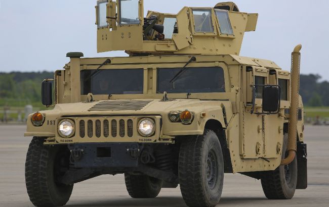 США направлять до України боєприпаси та бронемашини Humvee, - Reuters