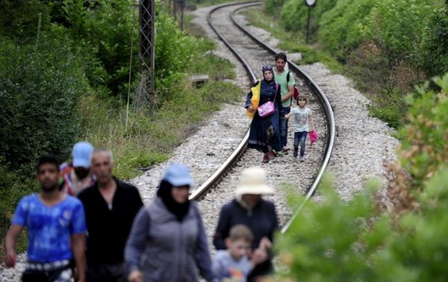 Венгрия может привлечь армию для защиты границы от мигрантов