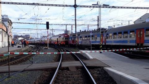 В Чехии столкнулись поезда, десятки раненых