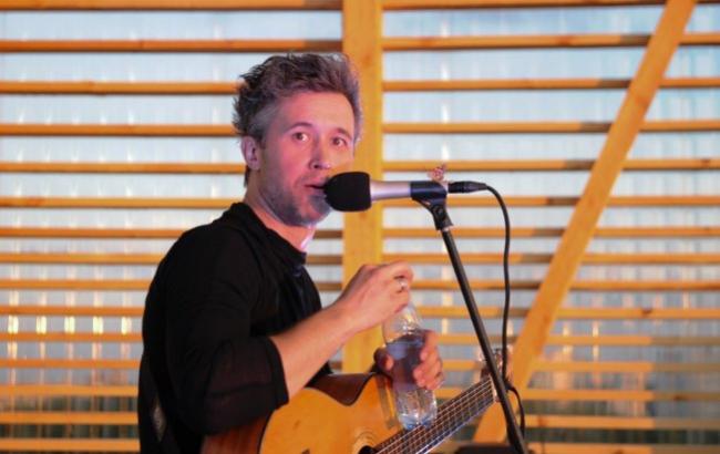 "Петя, что нам с тобой светит?": Сергей Бабкин выпустил новую песню