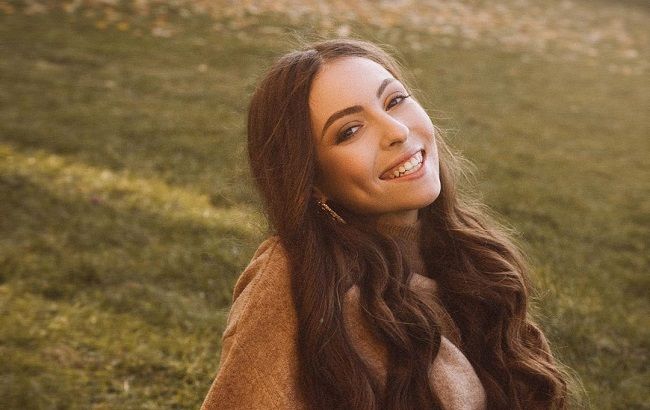 "Очей не відірвати": юна дочка Полякової підкорила мережу своєю красою