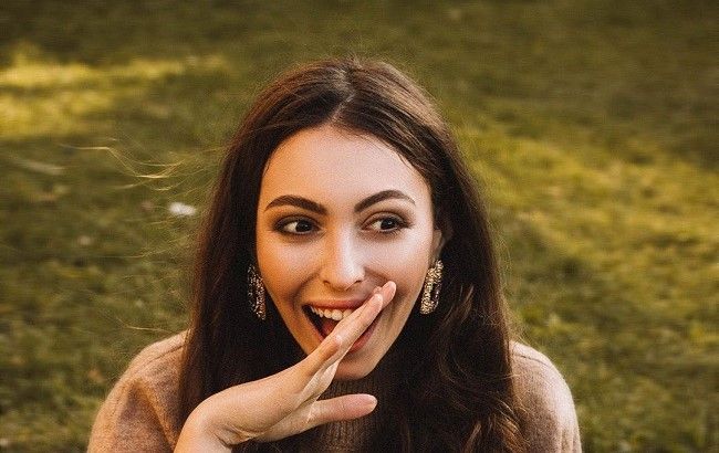 Рожевоволоса ельфійка: дочка Полякової вразила яскравим образом на Хелловін