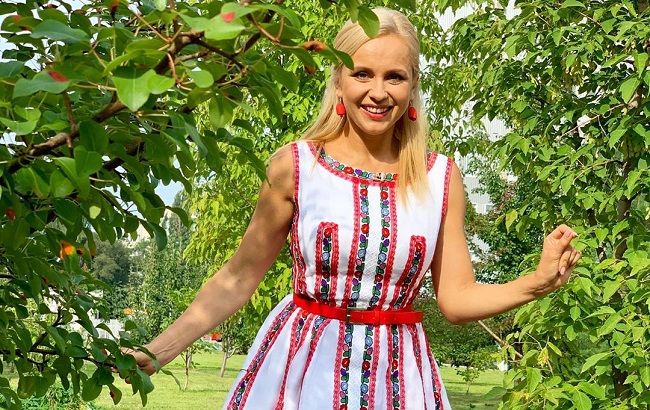 Лилия Ребрик в эффектном платье-вышиванке раскрыла свою формулу независимости