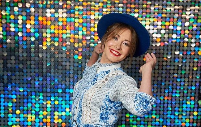 Стильні і дуже красиві: щаслива Олена Кравець вийшла у світ з дочкою