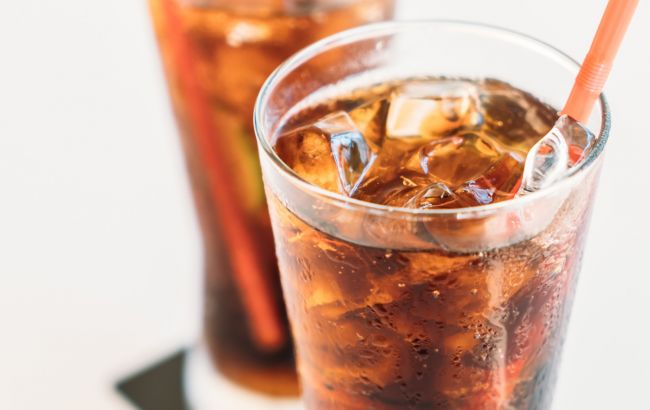 Як Coca-Cola впливає на організм: вся правда про популярний напій