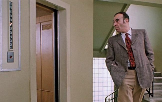 У багатоповерхівках Москви розвісили дивні правила користування ліфтом