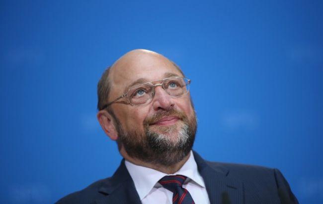 Шульц призвал принять решение по Греции с учетом единства ЕС