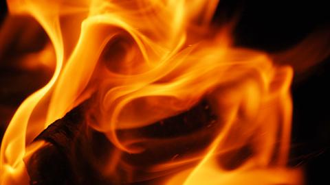 У Дніпропетровській області чоловік підпалив службовий автомобіль поліції