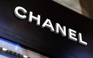 Chanel знову очолив рейтинг найгарячіших брендів світу: хто ще потрапив до топу
