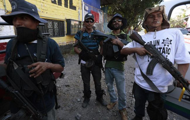 В Мексике уволили главу полиции после обвинений в расстреле подозреваемых