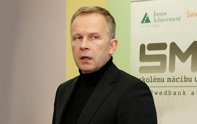 Главу центрального банка Латвии отстранили от должности