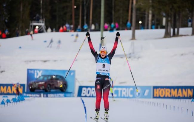 Тандреволд тріумфувала в біатлонному спринті в Німеччині