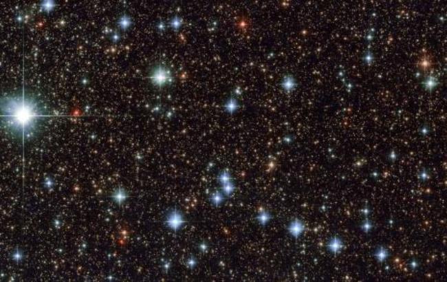 NASA показало сяюче фото з тисячами галактик і зірок