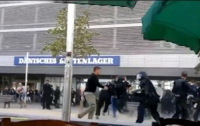 В немецком Хемнице произошли столкновения между митингующими, есть пострадавшие