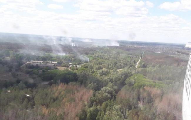 Пожар в Чернобыльской зоне: продолжается тушение двух очагов