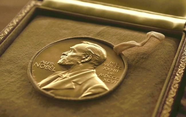 Нобелівську премію з економіки присудили за аналіз бідності і добробуту