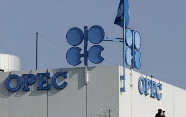 ОПЕК запросила 8 країн, що не входять в картель, на нараду з цінами на нафту