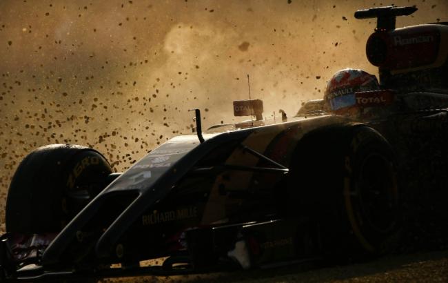 Формула-1: Льюис Хэмилтон выиграл "Гран-при Австралии"