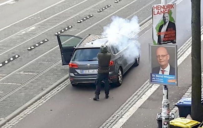 У машині стрілка в німецькій синагозі знайшли 4 кг вибухівки