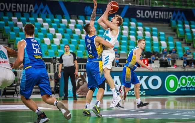Сборная Украины по баскетболу обыграла Словению, но выиграть группу будет сложно