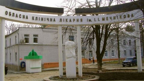 В Днепре вспыхнул скандал вокруг больницы им. Мечникова: коллектив взбунтовался против Минздрава