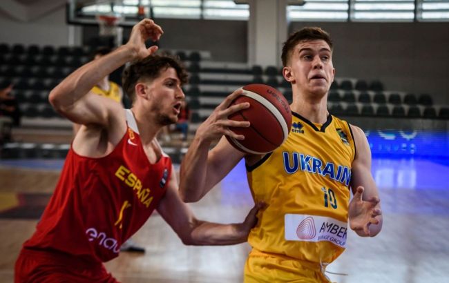 Украинская молодежка разгромно уступила Испании на Евробаскете-2022