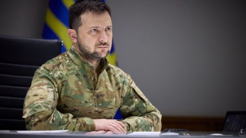"Є напрямки, на яких готуємо просування вперед": Президент розповів про ситуацію на передовій