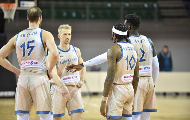 "Будівельник" виграв перший чвертьфінал Кубка Європи ФІБА