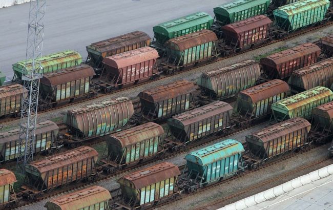 Повышение тарифов на железнодорожные перевозки приведет к закрытию предприятий, - глава ФМУ
