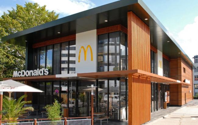 McDonald's попробует ввести ресторанную систему заказа за столиком
