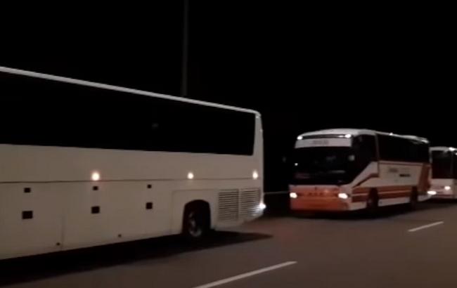 Искали взрывчатку: под Ровно задержали десятки автобусов с паломниками УПЦ МП