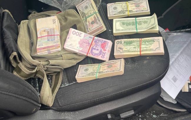 Обікрали жертв на 12 млн гривень під час війни: правоохоронці піймали банду