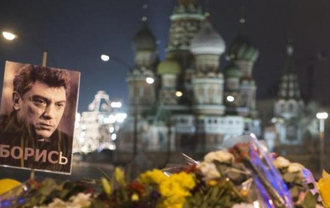 У Москві вночі зачистили народний меморіал Нємцова