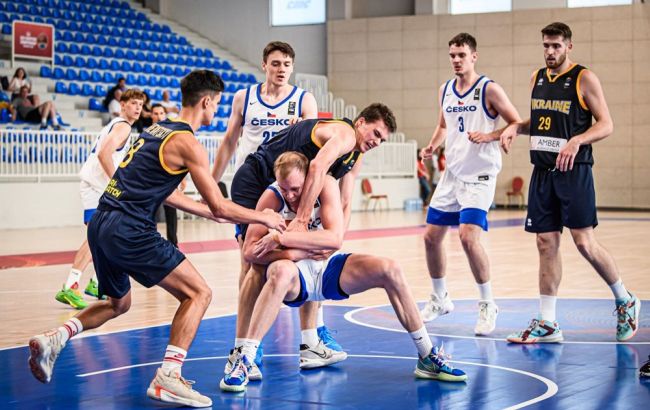 Баскетбольна збірна України програла Чехії на старті Євро-2022 U-20