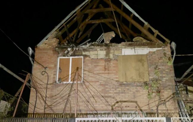 Пять ударов за ночь: оккупанты "Градами" и артиллерией накрыли Никопольский район