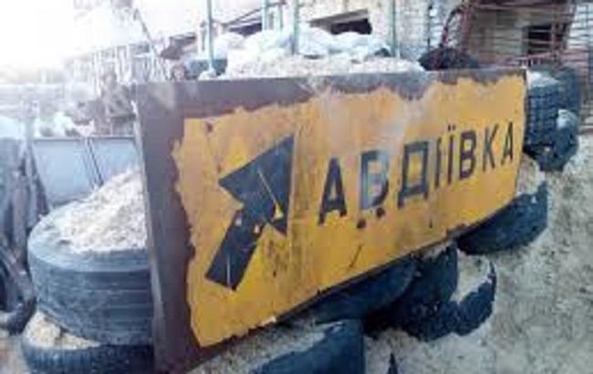 Під Авдіївкою бойовики застосували артилерію і танки, - журналіст