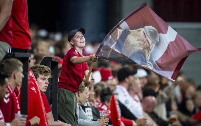 Матчи Евро-2020 в Дании пройдут с фанатами, будут пускать около 12 тысяч человек на матч