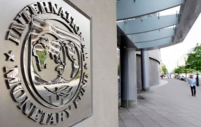МВФ отложил выделение Украине очередного транша до конца 2017, - Bloomberg