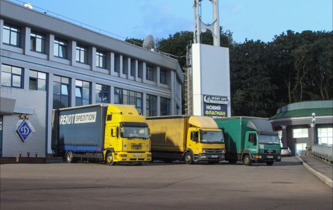 ФК "Динамо" відправило три фури допоги на фронт