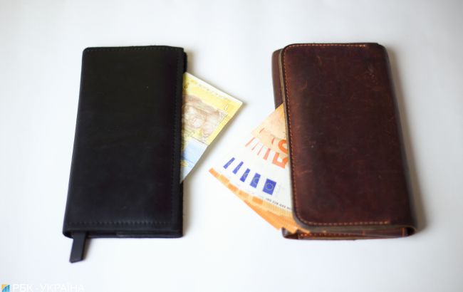 Перекази в Україну впали на початку року: скільки надійшло валюти в січні