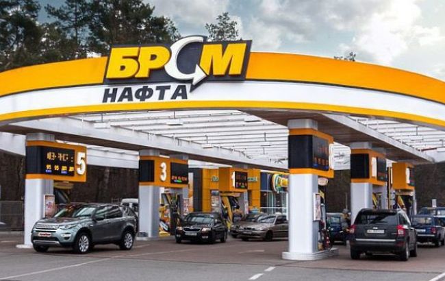 Більше сотні людей вийшли захищати компанію "БРСМ-Нафта" від "рейдерів" з ДФС