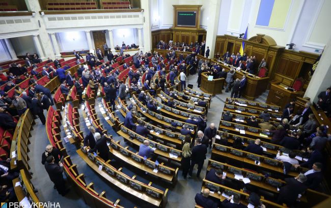 На виборах до парламенту можуть пройти сім партій, - КМІС