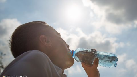 Сонячна і суха погода: синоптик порадувала українців прогнозом