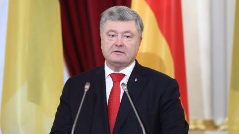 Порошенко скликав військовий кабінет через ситуацію на Азові
