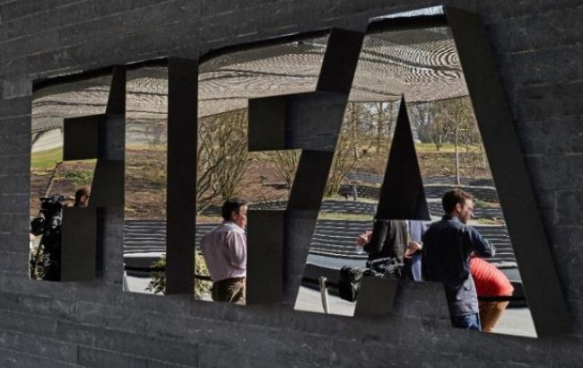Конгресс ФИФА возобновил работу после сообщения о бомбе
