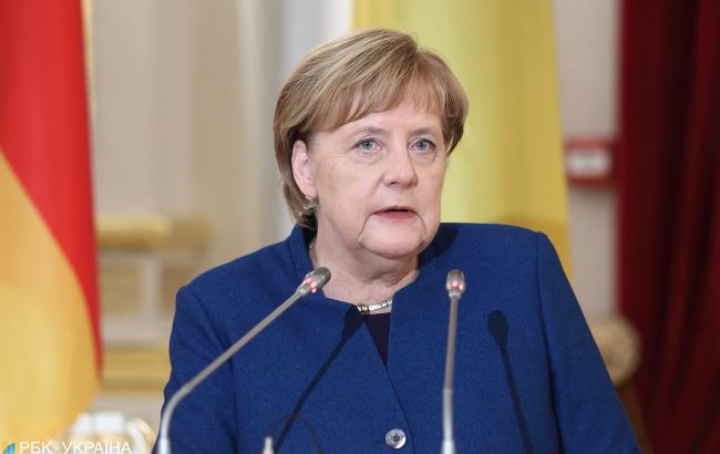 Меркель обговорить з прем’єрами федеральних земель проблеми з вакцинацією