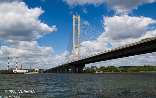 В Киеве на 2,5 месяца ограничат движение по Южному мосту